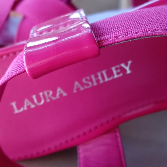 Laura Ashley Sandals - Picture 6 of 6
